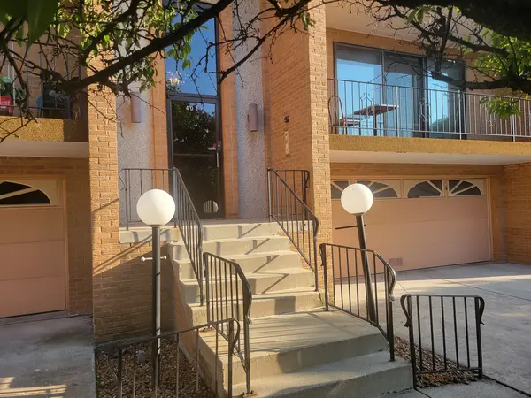4021 W 93rd PL #1W, Oak Lawn, IL 60453