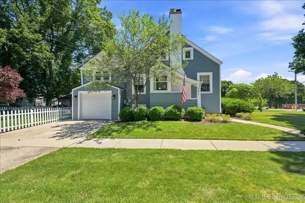 301 N 4th ST, Geneva, IL 60134