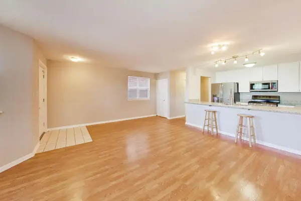 1453 N Larrabee ST #A, Chicago, IL 60610