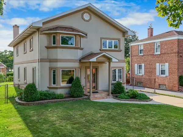 8224 N Oleander AVE, Niles, IL 60714