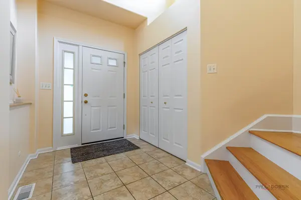 1212 Tiffany CT, Indian Creek, IL 60061