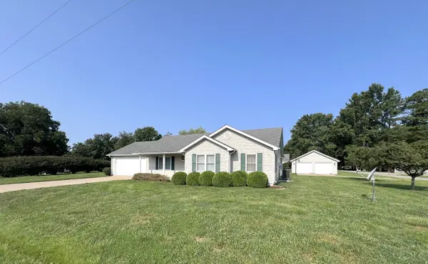 12313 Bahama DR, Marion, IL 62959