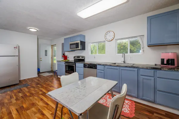 403 N 1st ST, Sheldon, IL 60966