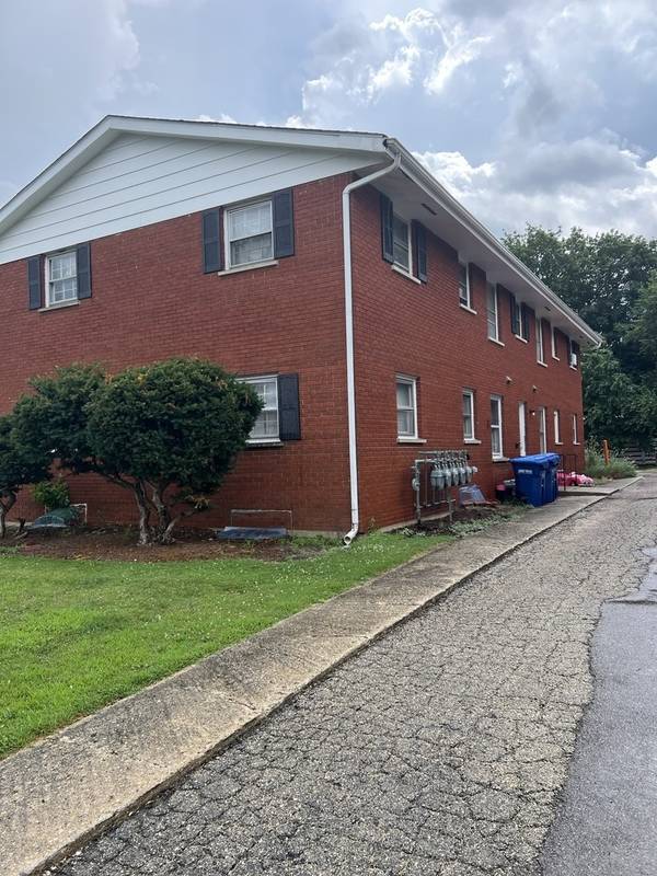 1603 Indiana ST, St. Charles, IL 60174