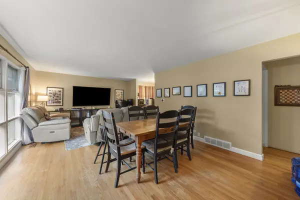 5616 AUBREY TER, Downers Grove, IL 60516