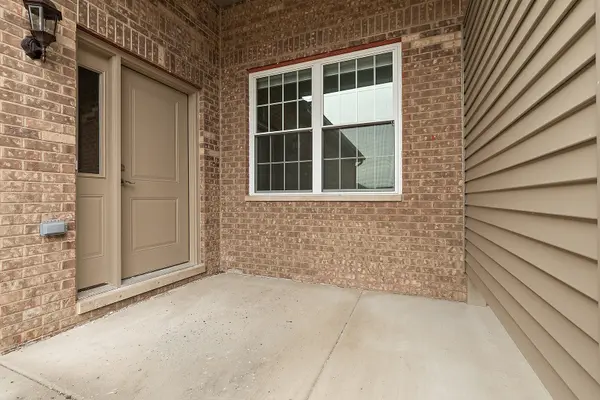76 Olympus DR, Tinley Park, IL 60477