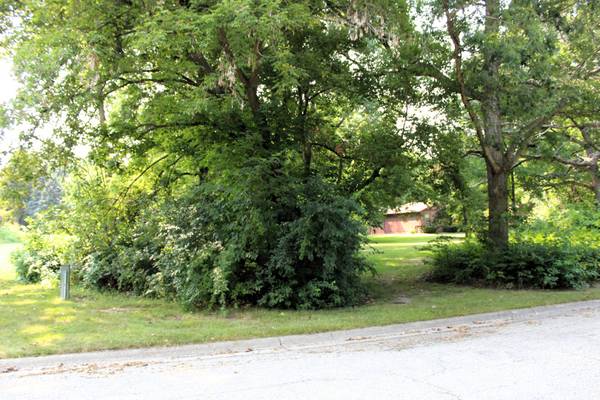 Lot 9 Cherokee DR, Johnsburg, IL 60051