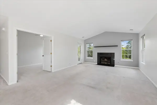 132 White Branch CT, Buffalo Grove, IL 60089