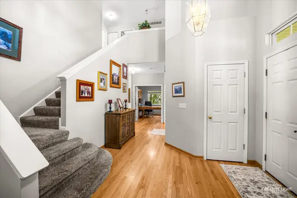 412 Starwood PASS, Lake In The Hills, IL 60156