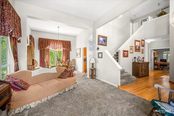 412 Starwood PASS, Lake In The Hills, IL 60156