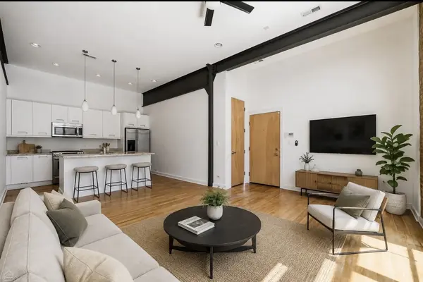 2105 W Concord PL #4, Chicago, IL 60647