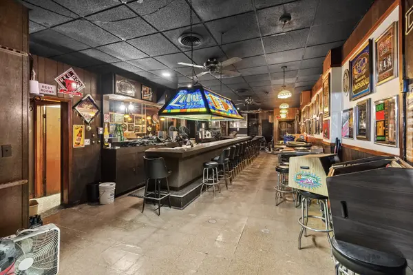 6420 N Western AVE, Chicago, IL 60645