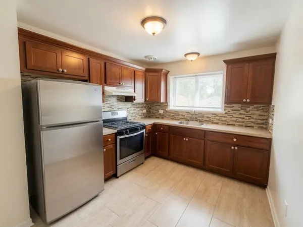 2605 W Fitch AVE #1, Chicago, IL 60645