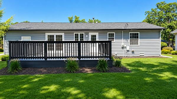 1509 Hickory ST, Mchenry, IL 60051