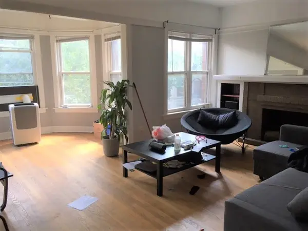 640 W ROSCOE ST #2W, Chicago, IL 60613