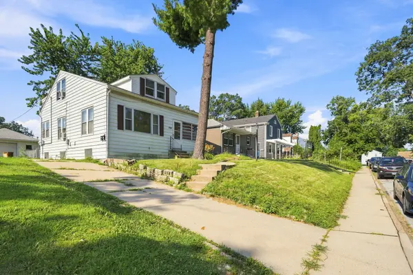 2526 23rd AVE, Rock Island, IL 61201