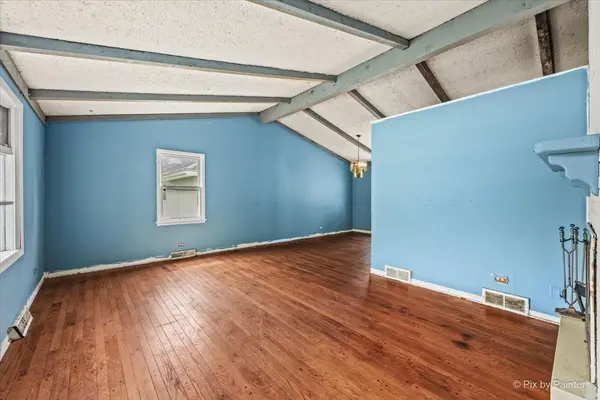 Address not disclosed, Waukegan, IL 60087