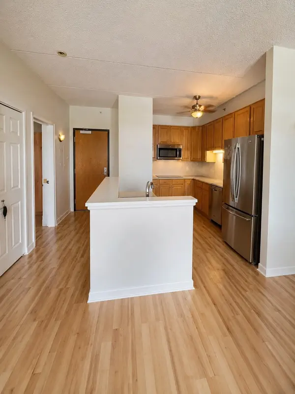 9355 W Irving Park RD #509, Schiller Park, IL 60176