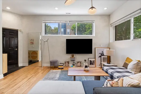 1861 N HOYNE AVE #1F, Chicago, IL 60647