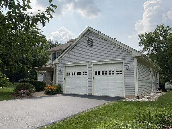 41W610 Silvana DR, Elgin, IL 60124