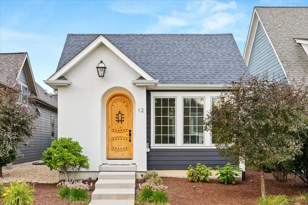 12 Port PL, Ottawa, IL 61350