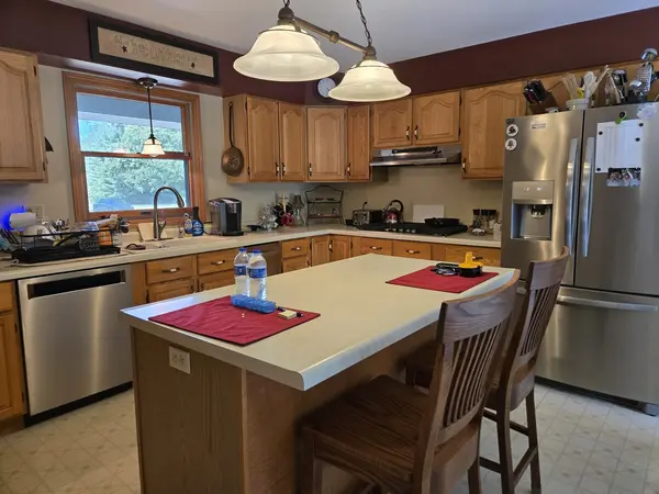 17019 Hebron RD, Harvard, IL 60033