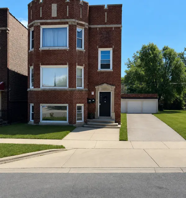 7961 S Essex AVE, Chicago, IL 60617