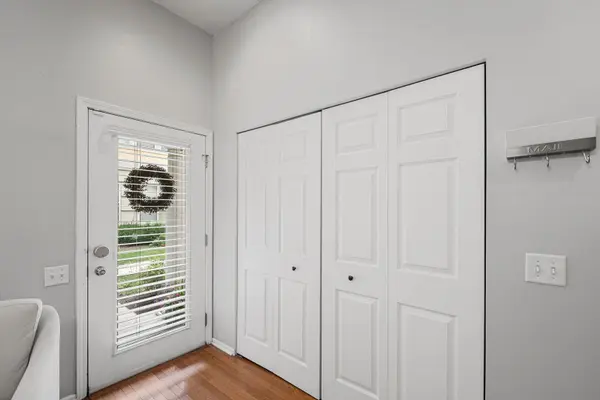 7521 Brown AVE #E, Forest Park, IL 60130