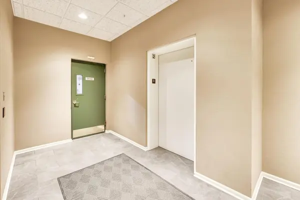 750 Pearson ST #311, Des Plaines, IL 60016
