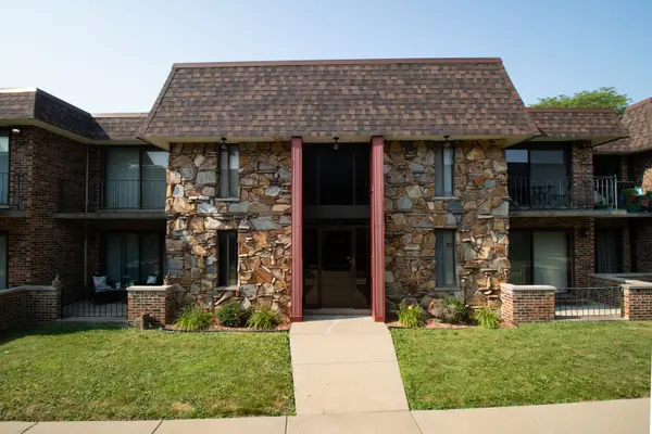 10418 S Pulaski RD #204C, Oak Lawn, IL 60453
