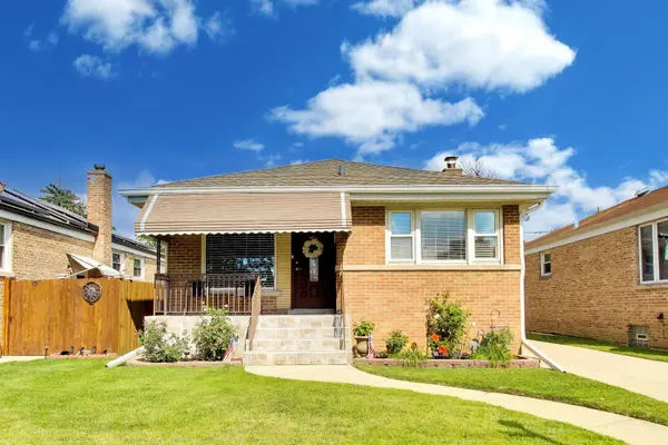 3225 Sunset LN, Franklin Park, IL 60131