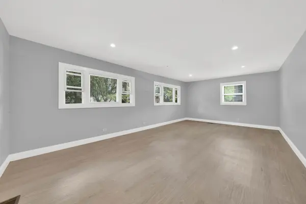 12432 S State ST, Chicago, IL 60628