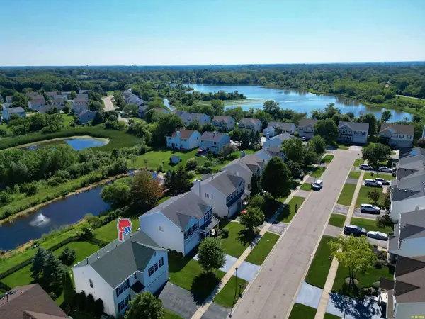 861 Seneca TRL, Round Lake Heights, IL 60073
