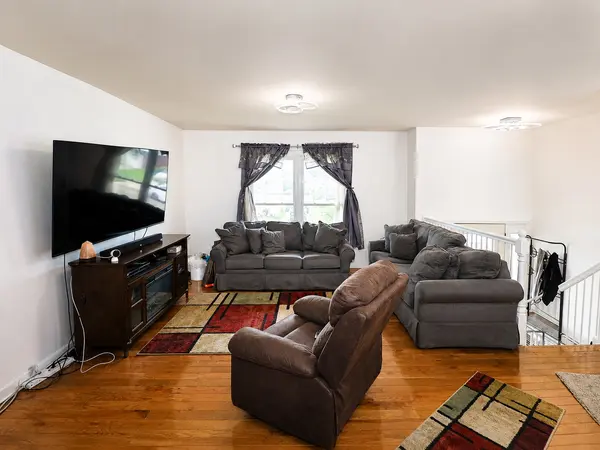 307 Hickory AVE, Romeoville, IL 60446