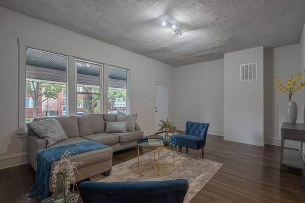 1218 N Parkside AVE, Chicago, IL 60651
