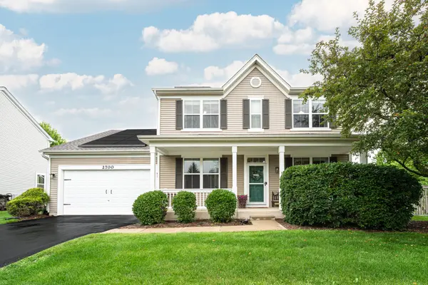 2700 Salt Creek CT, Wauconda, IL 60084