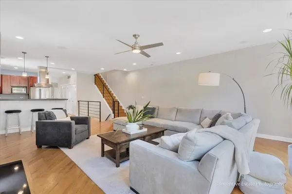 2147 N Talman AVE #3, Chicago, IL 60647