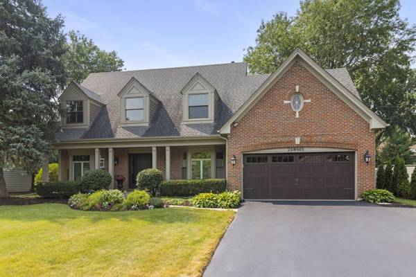 26W445 Churchill RD, Winfield, IL 60190