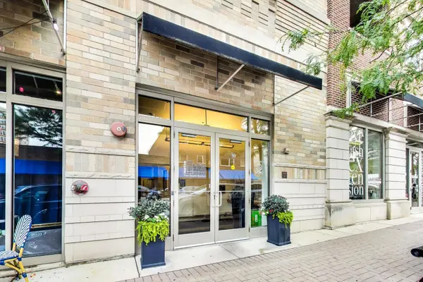 10 S Dunton AVE #703, Arlington Heights, IL 60005
