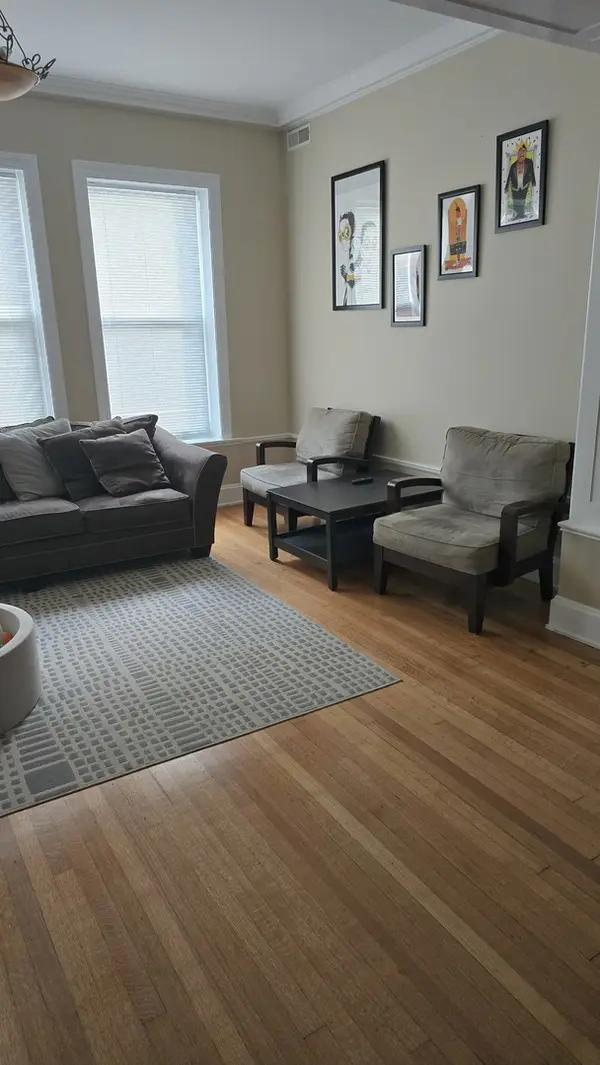 3733 S Lake Park AVE #1, Chicago, IL 60653
