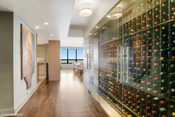 180 E Pearson ST #6401, Chicago, IL 60611
