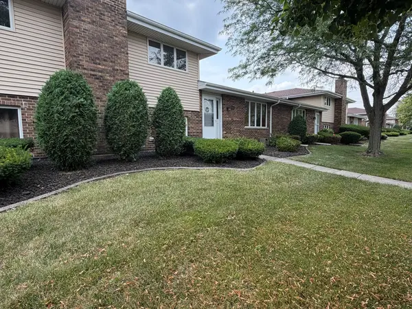 7313 W 154th ST #44, Orland Park, IL 60462