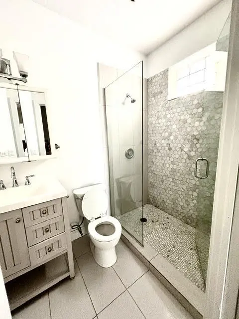 919 W Irving Park RD #3F, Chicago, IL 60613