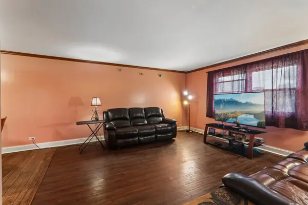 801 Sheridan DR, Wauconda, IL 60084