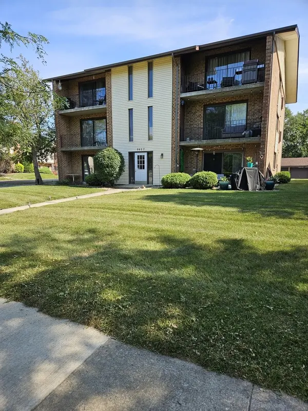 9817 Treetop DR #2A, Orland Park, IL 60462