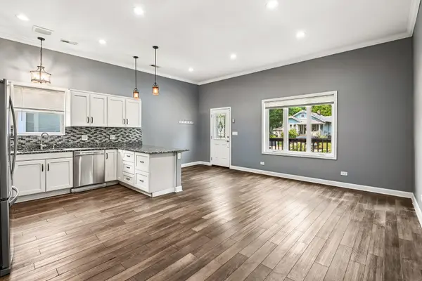 821 W Jackson ST, Morris, IL 60450