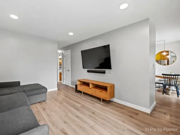 1112 Brentwood DR, Round Lake Beach, IL 60073