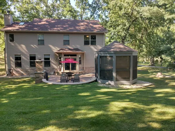 2307 N Country Springs DR, Johnsburg, IL 60051