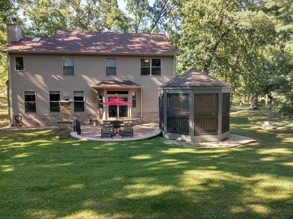 2307 N Country Springs DR, Johnsburg, IL 60051