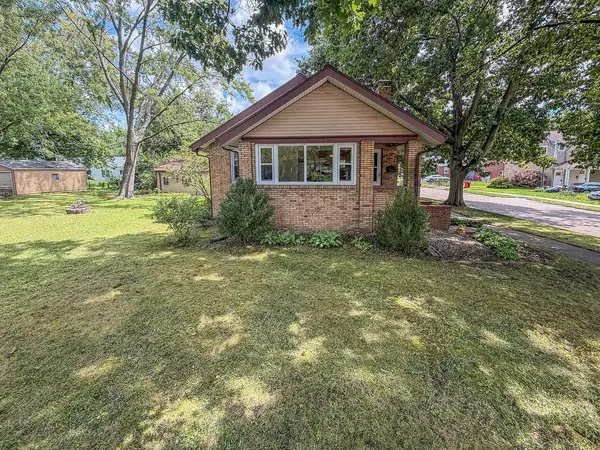 918 W Washington ST, Champaign, IL 61821